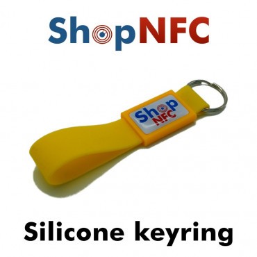 NFC-Schlüsselanhänger aus Silikon - Grafik mit Harz-Finish